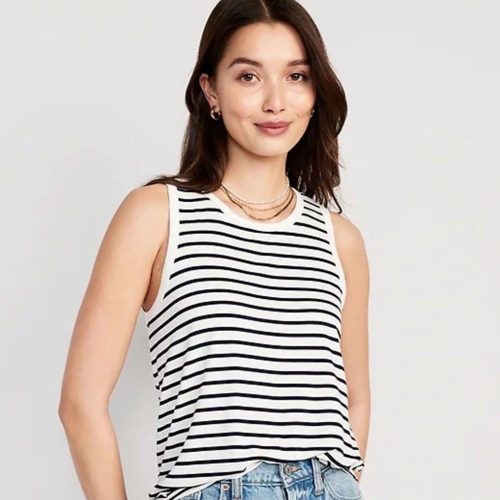 Old Navy Sleeveless Luxe Striped T-Shirt